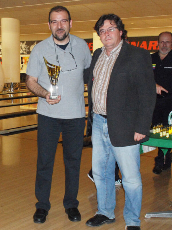 El Club Híspalis de Utrera se impone en la primera Liga Andaluza de Bowling con carácter oficial.