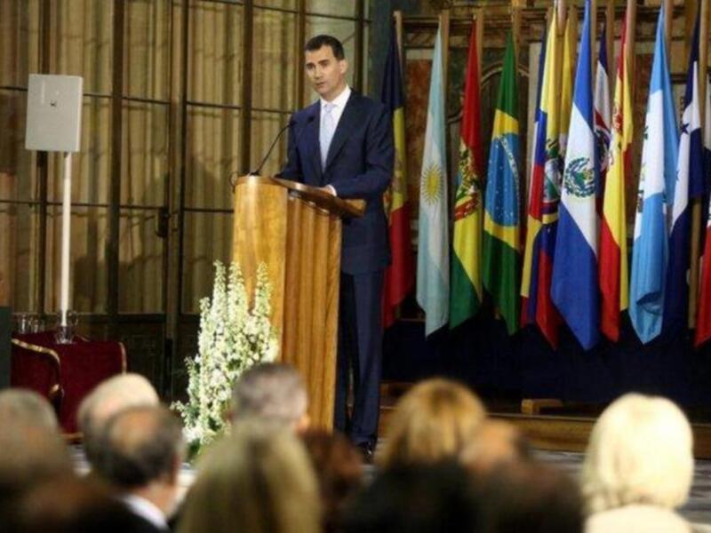 El cariñoso recibimiento al príncipe en Cádiz