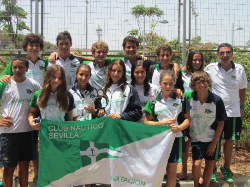 Los infantiles del Club Náutico Sevilla se lucen en los Campeonatos de Andalucía de verano de natación