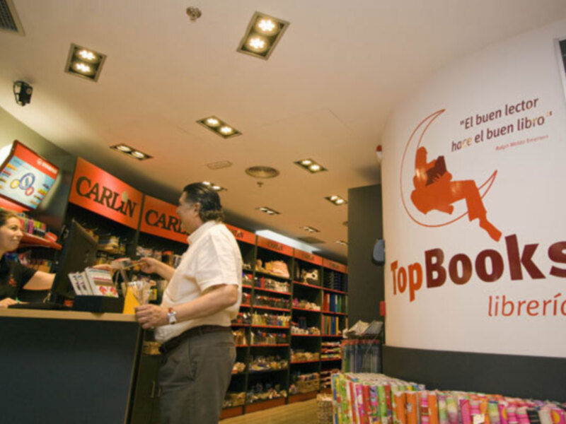 Trigasia renueva la iluminación de las librerías Top Books empleando la tecnología LED