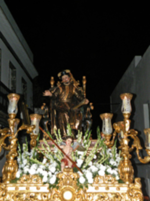 Sevilla.En la villa de Alcalá del Río (Sevilla), se celebró la procesión de subida del Santo Patrón San Gregorio de Osset