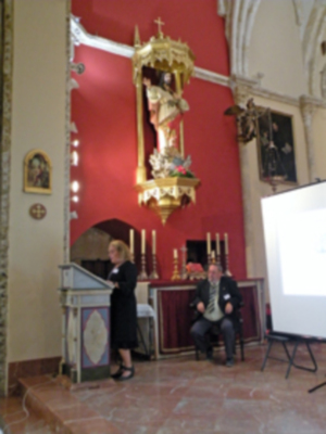 Provincia.D. Fernando Rodríguez- Solís exalto con su audiovisual, las anécdotas y curiosidades de las Hermandades del Dulce nombre del niño Jesús en Alcalá del Río.