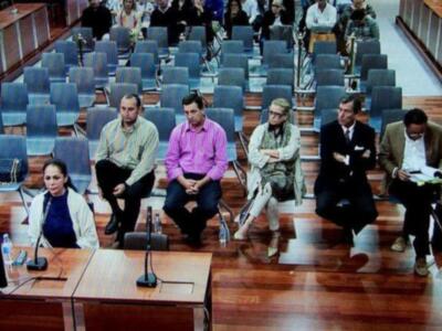 Isabel Pantoja se ha visto las caras con Julián Muñoz y Mayte Zaldívar en los Juzgados de Málaga como imputados en el 'caso Malaya'.