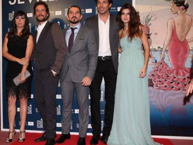 Debut del modelo Andrés Velencoso en la gran pantalla junto a Clara Lago