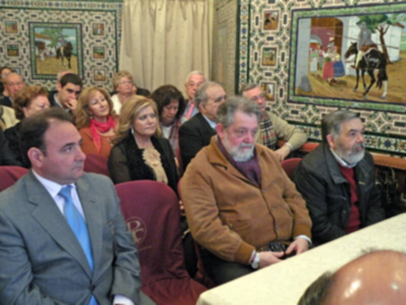 Sevilla. La tertulia Cruz de Carey, presento su anual cartel cofrade 2013