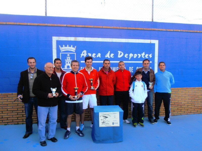 Jesús Hernández se impone en la primera liga local de tenis(Chipiona)