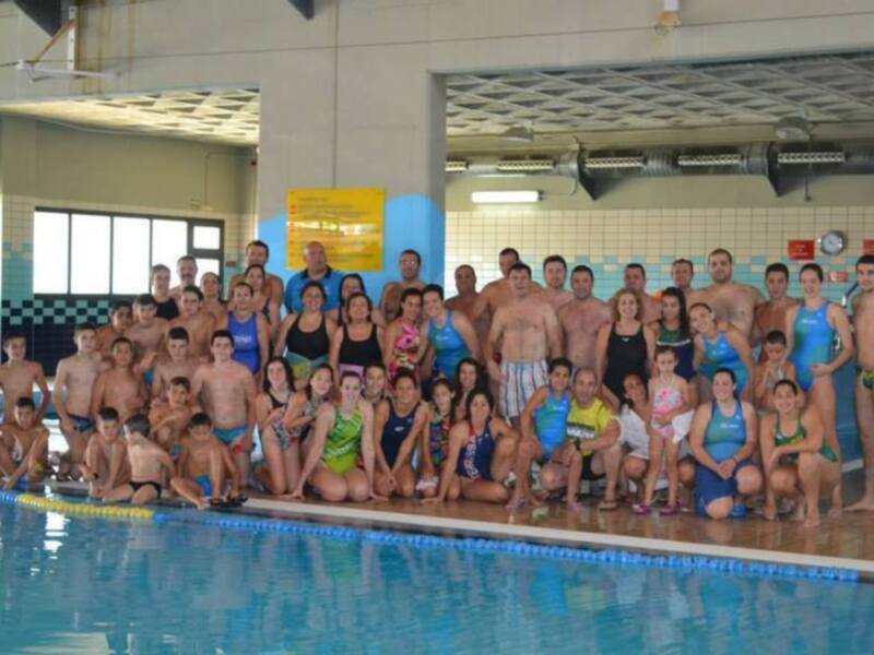 La gran familia del Club Waterpolo Dos Hermanas despide la temporada