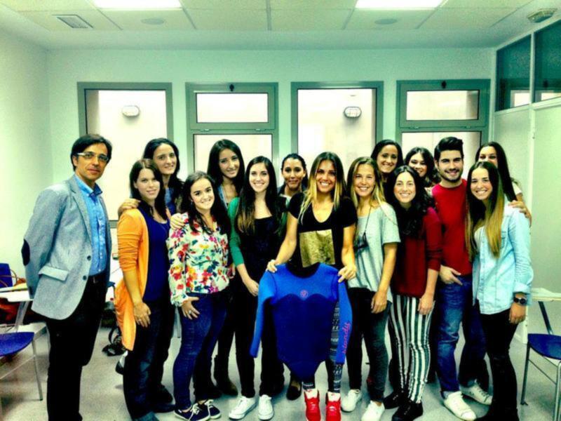 Blanca Manchón y Blondy wetsuits, en el I Máster de Emprendedores en Comunicación y Moda de la Hispalense