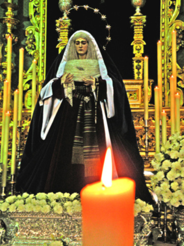 Provincia.La Virgen de las Angustias Coronada de Alcalá del Río (Sevilla) se viste de hebrea en el último día de sus cultos de Novena en su Honor.