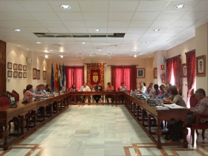 El Pleno acuerda solicitar al Ministerio de Hacienda la aplicación del coeficiente 0,78% a los valores catastrales para 2015(Chipiona)