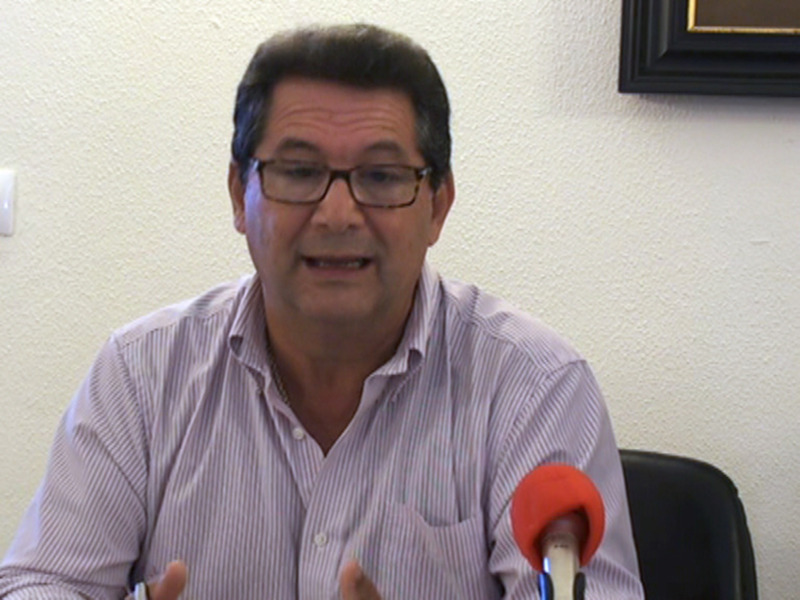 Antonio Peña hace partícipes a los trabajadores de Playas y demás delegaciones del logro histórico de la Q de calidad en Regla