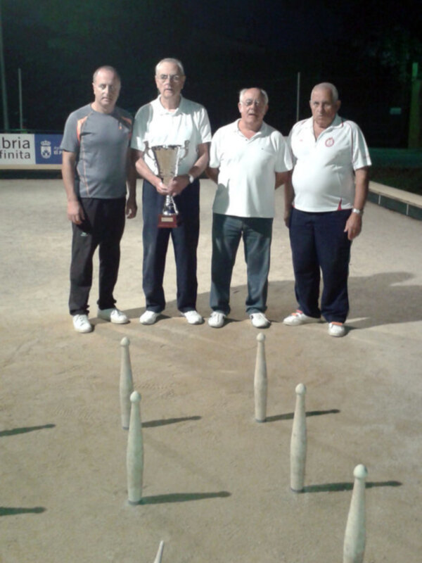 La Peña Bolística del Centro Cántabro de Cádiz, gana la I Copa de Andalucía de Bolo Palma.