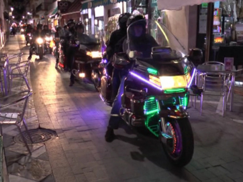 Las espectaculares motos Goldwin animan el fin de semana en Chipiona