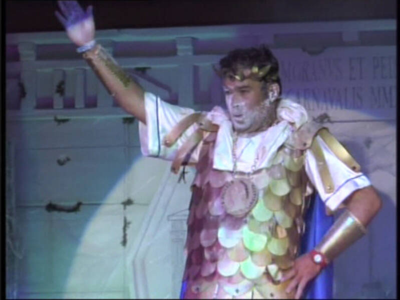 Juan Carlos Zamora llama a vivir el carnaval con un pregón desenfadado e irreverente como sus romanceros más sonados(Chipiona) 