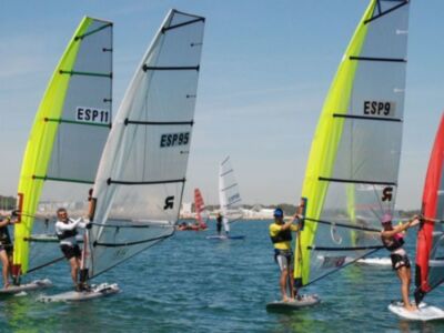 Doble corona para el Náutico Sevilla en la Copa de España de windsurf