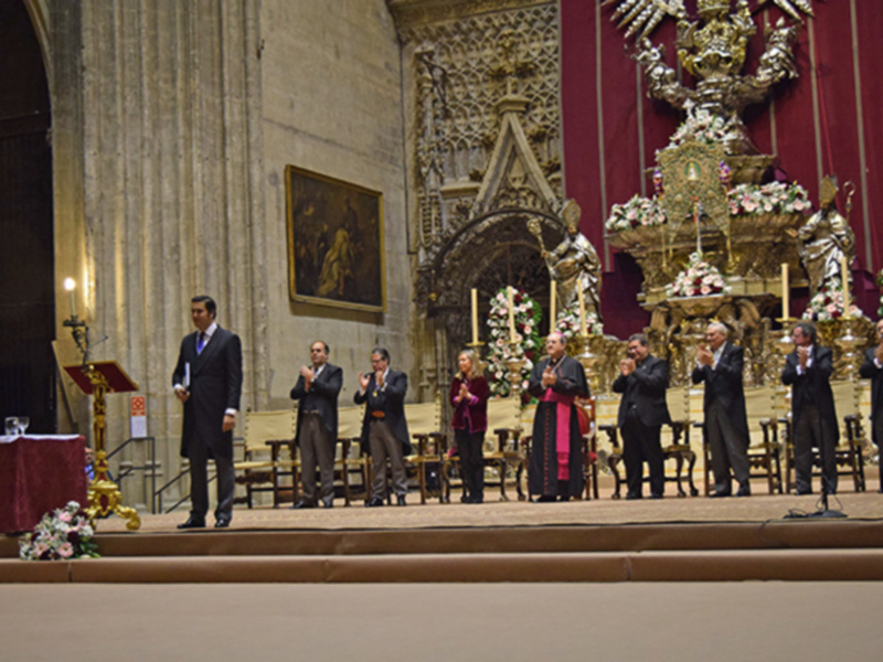 Sevilla.En la Catedral hispalense se celebró el pregón de las Glorias por Álvaro Carmona