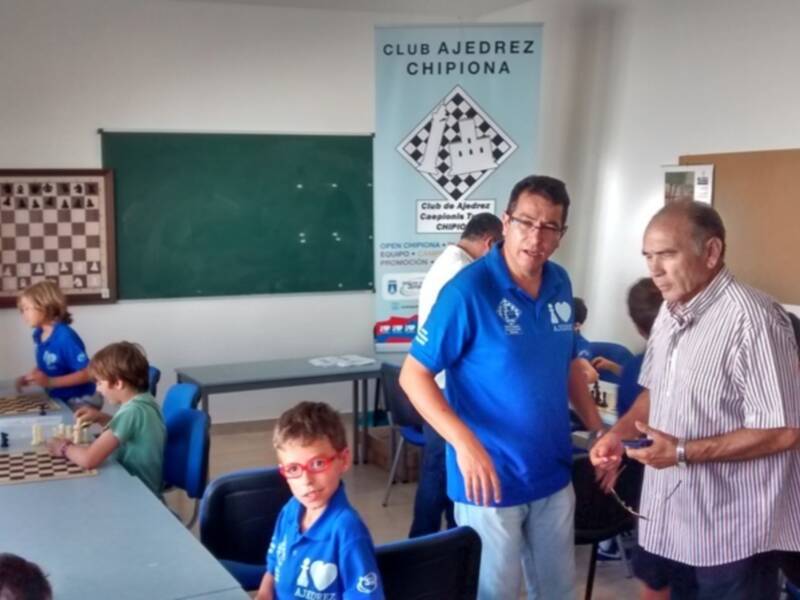 El Club Ajedrez Caepionis clausura un curso de su escuela municipal en el que se ha afianzado la implantación de este deporte  