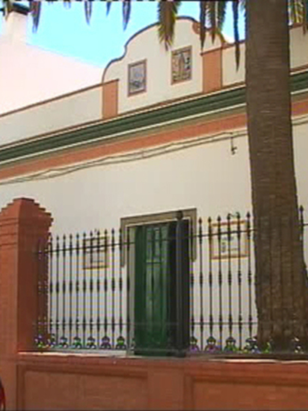 Mañana se abre el plazo para presentar solicitud para el programa extraordinario de ayuda a la contratación 2015 para trabajar un mes.(Chipiona) 