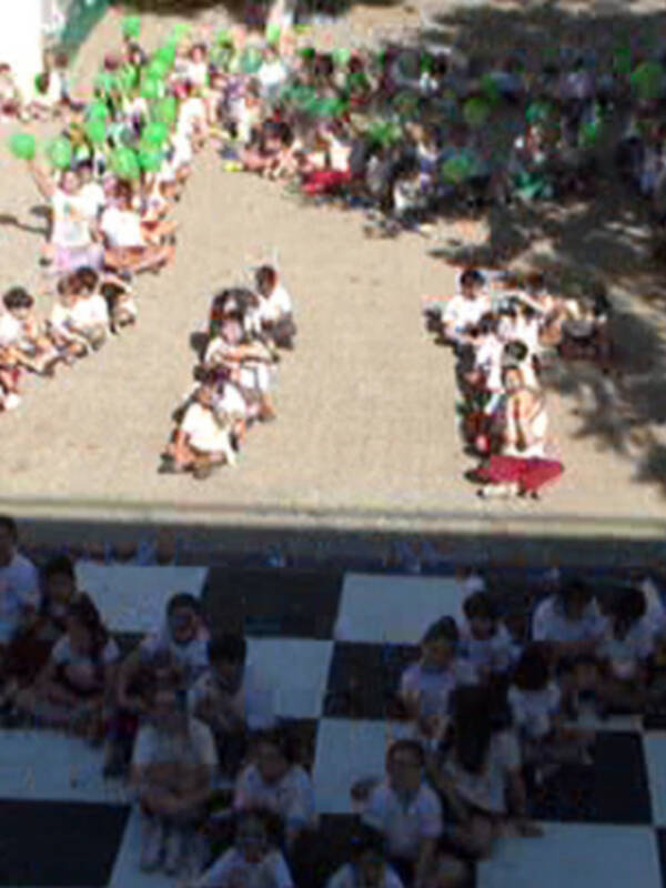 La Fundación Vita celebra por primera vez el Día Internacional del Mayor con una jornada de reflexión en colegios e institutos.(Chipiona)
