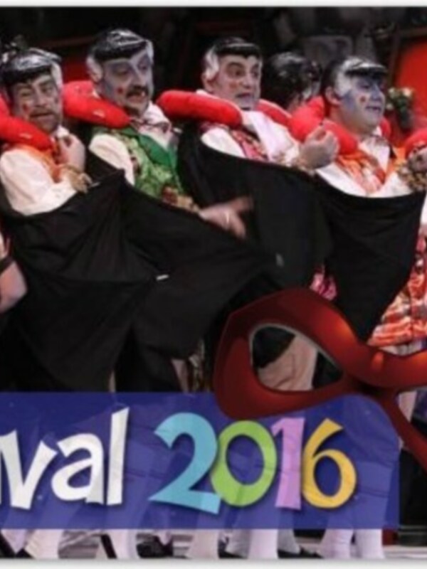 Imagen de un grupo de personas vestidas con trajes tradicionales, posiblemente de una danza o evento cultural. La imagen incluye un texto que dice "Carnaval 2016" en el fondo.