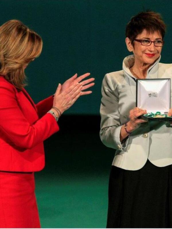 PILAR DEL RIO  COMPAÑERA  DEL  PREMIO NOVEL JOSE SARAMAGO, DISTINGUIDA DIA DE ANDALUCIA 