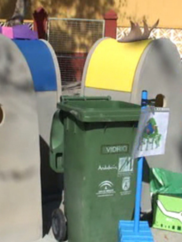 Alumnos del colegio Lapachar aprenden a reciclar divirtiéndose con la campaña municipal Ecorecicla 