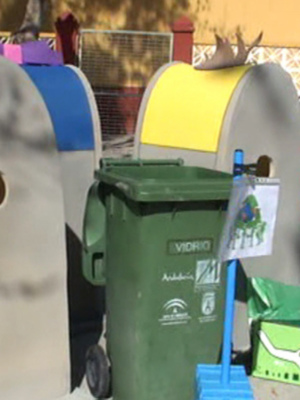 Alumnos del colegio Lapachar aprenden a reciclar divirtiéndose con la campaña municipal Ecorecicla