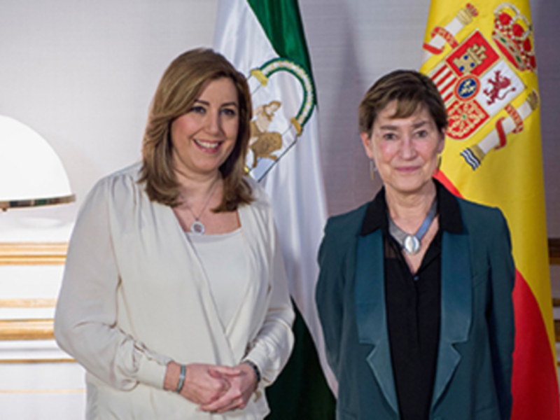 La presidenta de la Junta de Andalucía Susana Díaz recibió en el Palacio de San Telmo a una representación de la Abogacía española