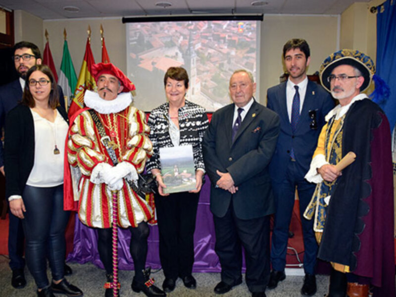Exaltación de Burgos y su provincia en la Casa Regional Castilla y león de Sevilla.