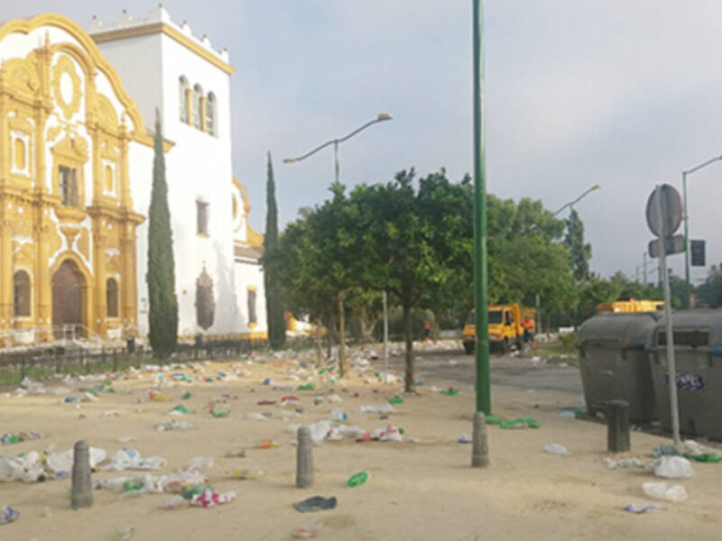 El botellón una practica indecorosa que cuesta dinero al contribuyente