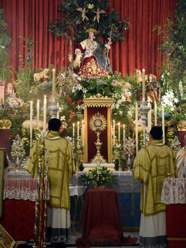 Solemne Novena con motivo del XXV aniversario de la llegada de la Pastora  al Hospital de San Bernardo.