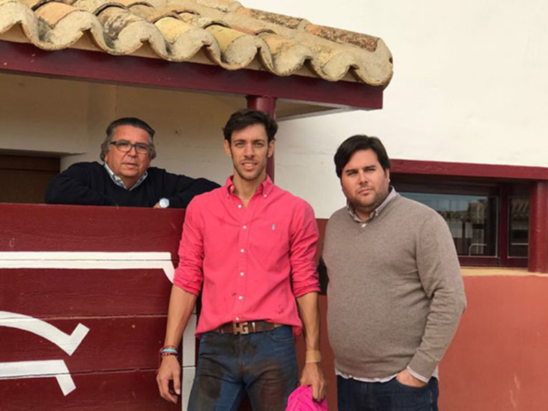 Antonio Nazaré ilusionado con sus nuevos zapateros