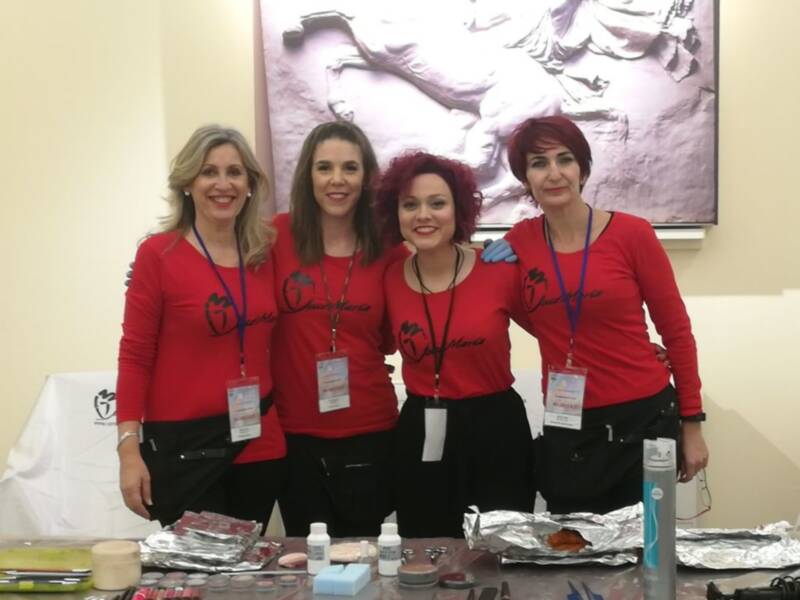 La Academia de Peluquería y Estética José María, maquilladora de la cabalgata de Reyes de Sevilla.