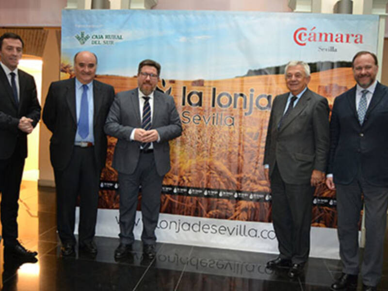El presidente de Caja Rural del Sur califica la actividad de la Lonja de Cereales de Sevilla como un hito para la economía andaluza