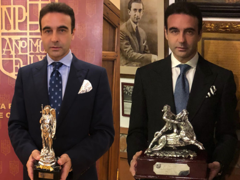 Enrique Ponce recoge dos importantes trofeos como triunfador de la Feria de Córdoba