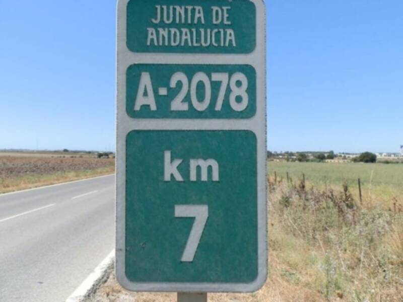 La Junta informa sobre los proyectos de mejora de la carretera que une Jerez con Rota y da acceso a Costa Ballena