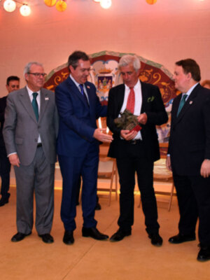 La Ciudad francesa de Arles premiado en los Premios Taurino Ciudad de Sevilla.
