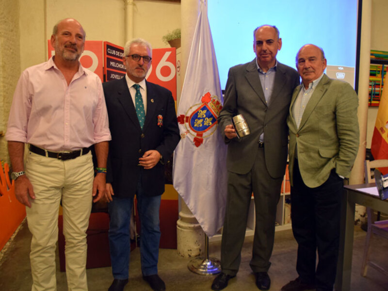 Conferencia en Sevilla con el título “La última guerra Española” en el foro Jovellanos.