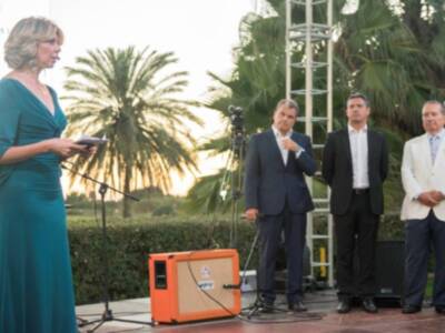 La cena 'Atlántica', todo un éxito solidario presentada por Marina Bernal y con la presencia de doña Gerarda de Orleans-Borbón