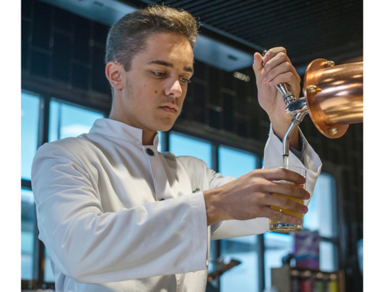 Los hosteleros españoles reclaman más preparación entre los profesionales del sector