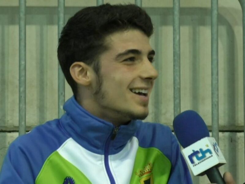 El joven atleta chipionero Fran Caraballo da un nuevo salto en su carrera fichando por uno de los mejores clubes nacionales