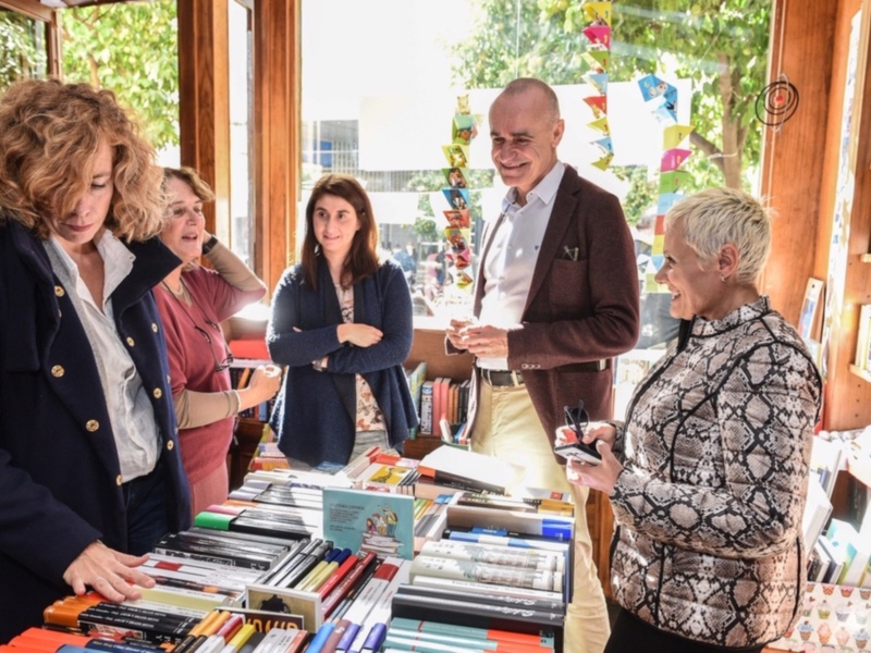El Ayuntamiento celebra el Día de las Librerías con actividades en doce librerías sevillanas