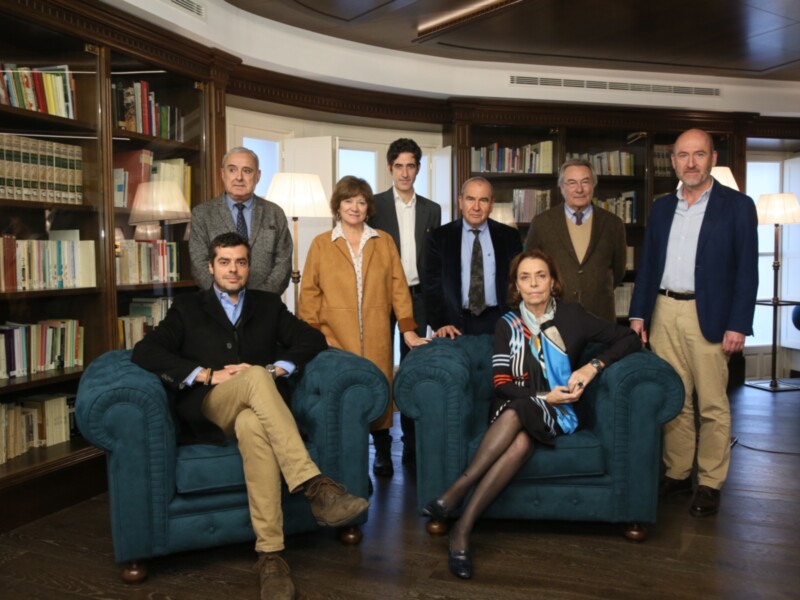 El premio Manuel Alvarez ha recaído en un trabajo de Felipe Benítez Reyes titulado ‘El intruso honorífico’