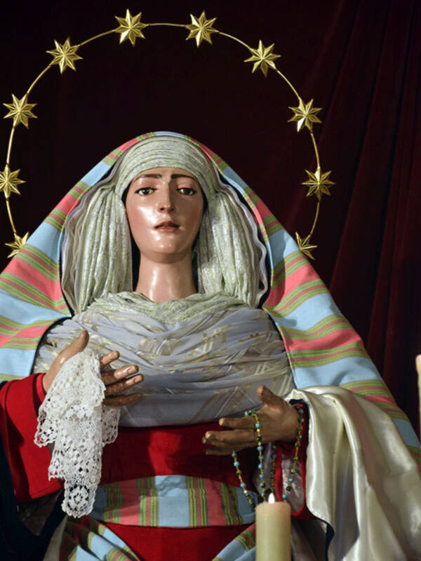 La Madre de Dios vestida de Hebrea en Cuaresma.