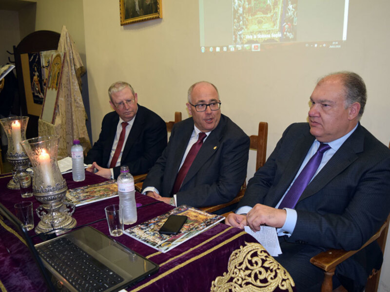 El número especial de la Semana Santa se presentó en la casa Hermandad de la Exaltación
