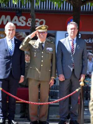 En el homenaje a el capitán Luis Daoiz estuvo el Regimiento de Artillería Antiaérea nº74.