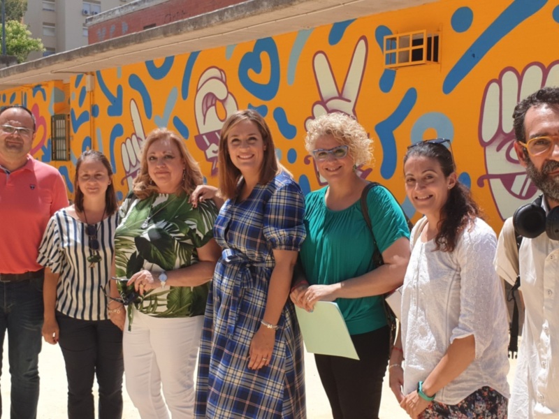 Más de 400 metros cuadrados de murales y grafitis decorarán seis centros educativos con mensajes de tolerancia y respeto a la diversidad