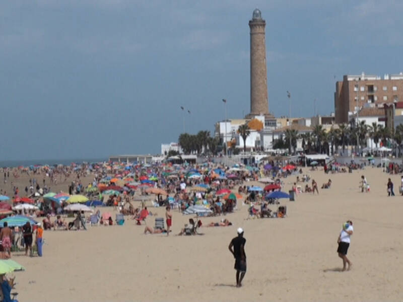 Quioscos con Q de calidad y nuevos aseos y lava-pies novedades de las playas chipioneras para la temporada estival