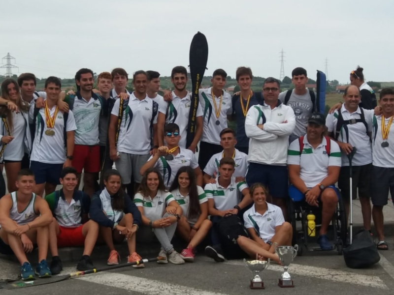 El Club Náutico Sevilla, subcampeón de España de sprint olímpico de piragüismo
