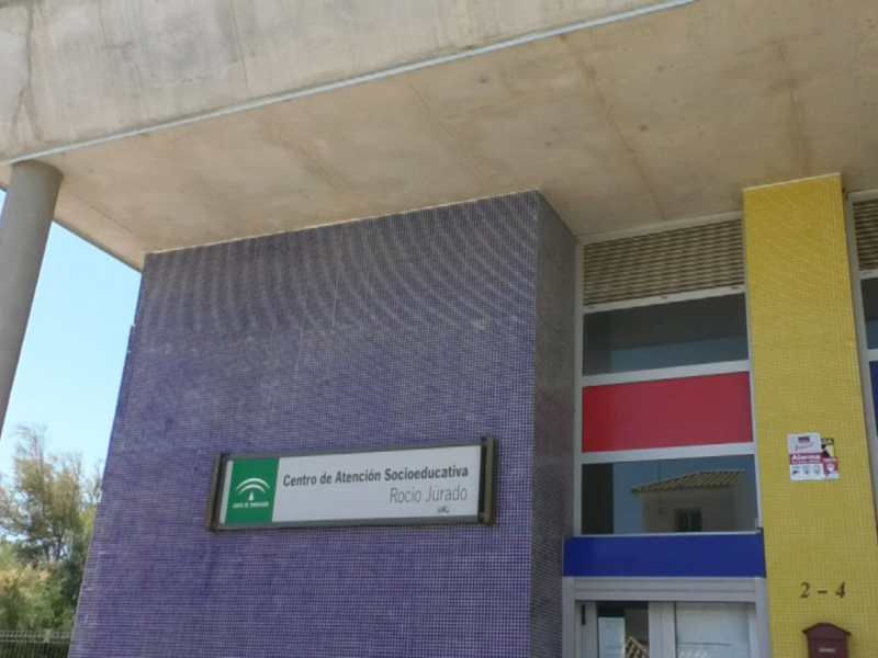 El equipo directivo de la E.I Rocío Jurado pide a la Junta conocer cual será la situación de las trabajadoras tras la intención de asumir la gestión d
